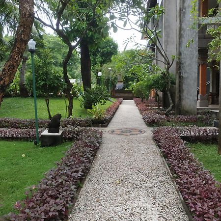 Melasti Kuta Bungalows & Spa Exterior foto